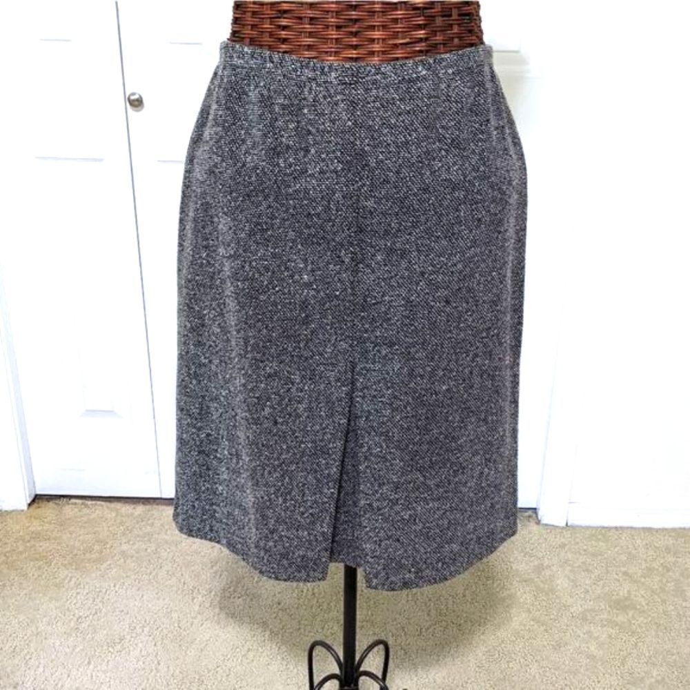 Vintage 2005 Black & White Tweed Pull On Skirt by MixIt.